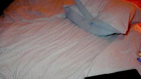 Snapshot of bambi______ chatting on 17, 2, 2025 fae online show from 17, 2, 2025