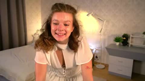 Snapshot of bambi_bimboo chatting on 12, 6, 2026 Mila online show from 12, 6, 2026