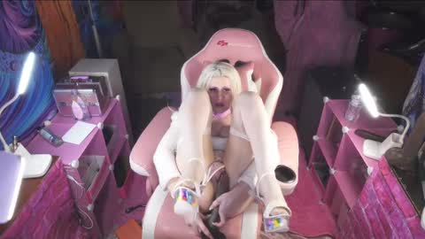 Bambi Bubbles online show from 31, 1, 2025