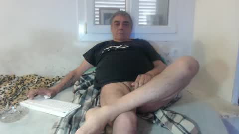 Snapshot of bambino6060 chatting on 21, 1, 2025 bambino6060 online show from 21, 1, 2025