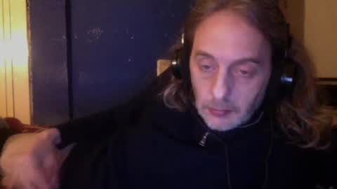 Snapshot of bangintoleather chatting on 3, 3, 2025 bangintoleather online show from 3, 3, 2025