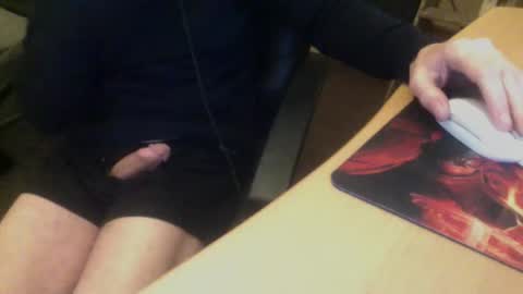 Snapshot of bangintoleather chatting on 24, 10, 2025 bangintoleather online show from 24, 10, 2025