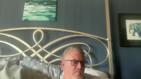 bapeter218 online show from 13, 12, 2025