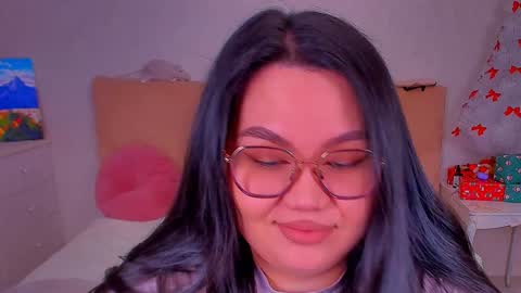 Snapshot of barbara_bb chatting on 5, 1, 2025 Barbie Kim online show from 5, 1, 2025