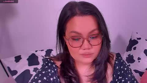 Snapshot of barbara_bb chatting on 15, 10, 2025 Barbie Kim online show from 15, 10, 2025