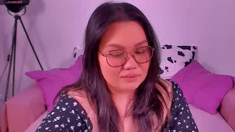 Snapshot of barbara_bb chatting on 16, 10, 2025 Barbie Kim online show from 16, 10, 2025