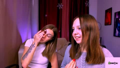 Snapshot of barbara_meow_ chatting on 4, 1, 2025 Barbara online show from 4, 1, 2025