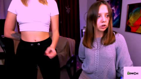 Snapshot of barbara_meow_ chatting on 4, 1, 2025 Barbara online show from 4, 1, 2025