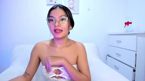 Snapshot of barbie_brunette3 chatting on 9, 3, 2025  independet model online show from 9, 3, 2025