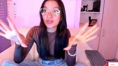 Snapshot of barbie_brunette3 chatting on 17, 10, 2025  independet model online show from 17, 10, 2025