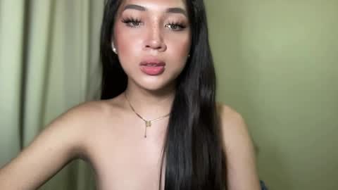 Snapshot of barbie_ford_ chatting on 5, 2, 2025 barbie_ford_ online show from 5, 2, 2025