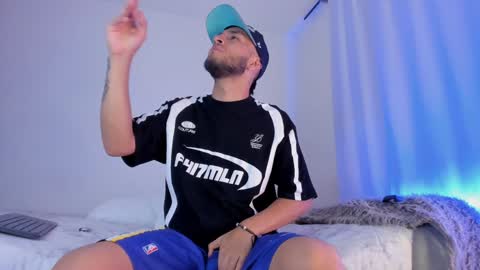 Bruce  online show from 8, 1, 2025