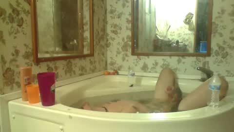 Snapshot of battlewolfxx chatting on 7, 12, 2024 battlewolfxx online show from 7, 12, 2024