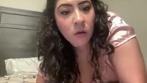 baybeegerrl online show from 17, 12, 2024