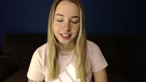 Snapshot of bbgirlnextdoor chatting on 2, 3, 2026 bbgirlnextdoor online show from 2, 3, 2026