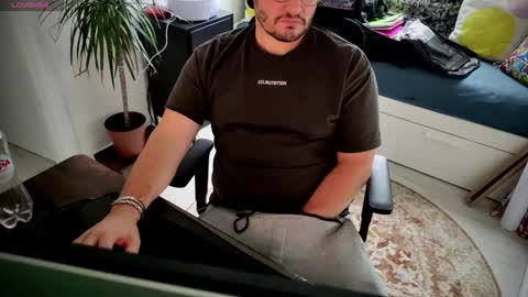 Snapshot of bbking1980 chatting on 2, 12, 2024 CallMeDaddy online show from 2, 12, 2024