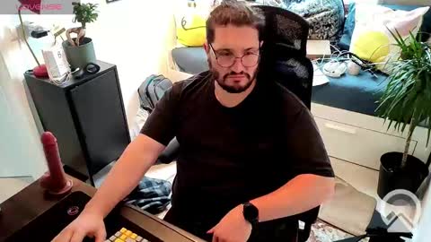 Snapshot of bbking1980 chatting on 6, 1, 2025 CallMeDaddy online show from 6, 1, 2025