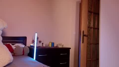 Love online show from 2, 2, 2026