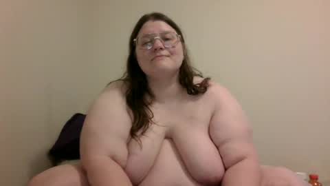 bbwlittlebear online show from 8, 7, 2026
