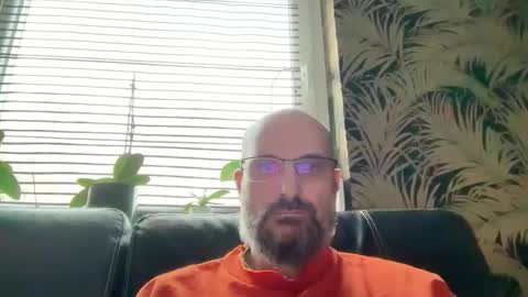 Snapshot of bcbg68 chatting on 12, 11, 2025 bcbg68 online show from 12, 11, 2025