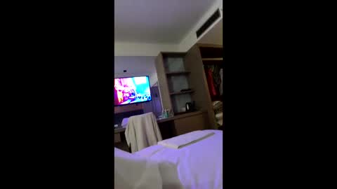 Snapshot of bdrvmark21 chatting on 11, 9, 2025 bdrvmark21 online show from 11, 9, 2025