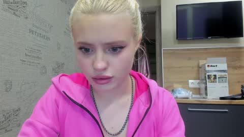 Snapshot of be_daddy chatting on 8, 12, 2024 Summer BABY online show from 8, 12, 2024