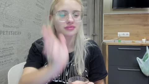 Snapshot of be_daddy chatting on 15, 12, 2024 Summer BABY online show from 15, 12, 2024