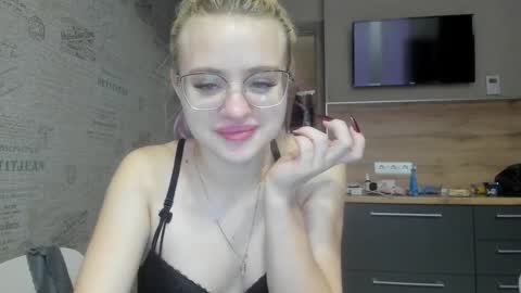 Snapshot of be_daddy chatting on 4, 1, 2025 Summer BABY online show from 4, 1, 2025