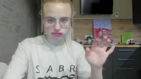 Snapshot of be_daddy chatting on 2, 3, 2025 Summer BABY online show from 2, 3, 2025