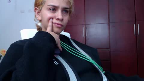 Snapshot of be_sinners chatting on 18, 7, 2026 Sara Juan online show from 18, 7, 2026