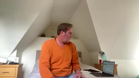 Snapshot of beachlover39 chatting on 22, 2, 2026 Beachlover39 online show from 22, 2, 2026