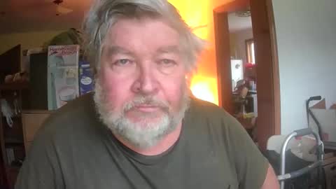Snapshot of bear8620 chatting on 14, 5, 2026 bear online show from 14, 5, 2026
