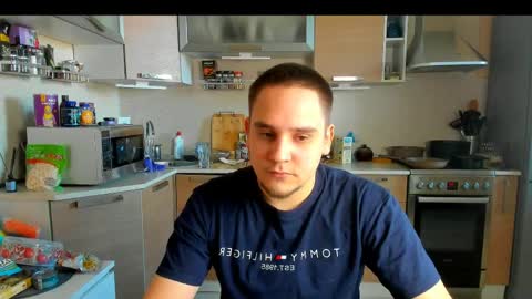 bear_beer130 online show from 8, 4, 2026