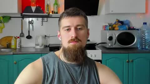Snapshot of bearded_legend chatting on 4, 1, 2025 Zeus online show from 4, 1, 2025