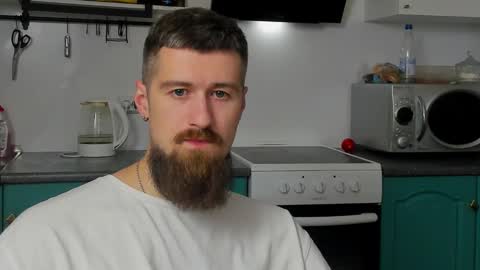 Snapshot of bearded_legend chatting on 15, 10, 2025 Zeus online show from 15, 10, 2025