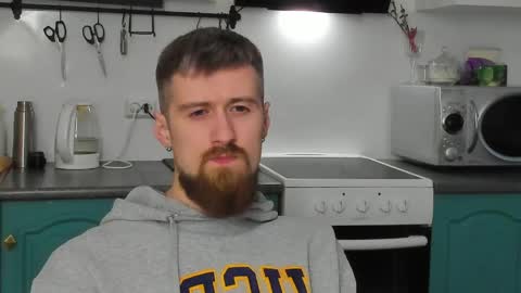 Snapshot of bearded_legend chatting on 14, 5, 2026 Zeus online show from 14, 5, 2026