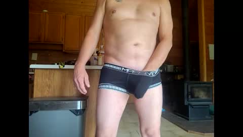Snapshot of bearded_woodsman chatting on 10, 6, 2026 bearded_woodsman online show from 10, 6, 2026