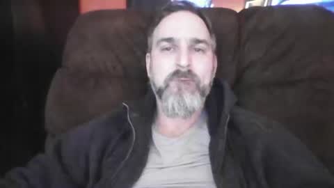 Snapshot of beardedambition chatting on 29, 12, 2024 beardedambition online show from 29, 12, 2024