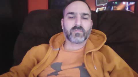 Snapshot of beardedambition chatting on 2, 2, 2025 beardedambition online show from 2, 2, 2025