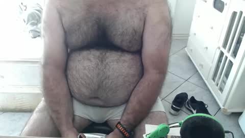 Snapshot of beastbearmg chatting on 20, 9, 2025 beastbearmg online show from 20, 9, 2025