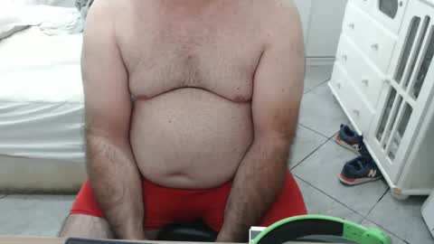 Snapshot of beastbearmg chatting on 8, 10, 2025 beastbearmg online show from 8, 10, 2025