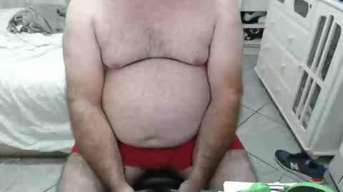 Snapshot of beastbearmg chatting on 17, 10, 2025 beastbearmg online show from 17, 10, 2025