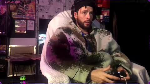 Snapshot of beastbxy chatting on 16, 12, 2024 beast bxy online show from 16, 12, 2024