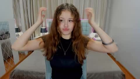 BeatriceWild online show from 7, 10, 2025