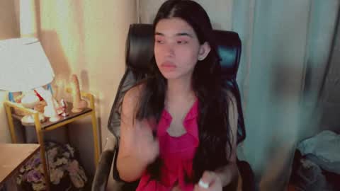 Snapshot of beautifultrixie chatting on 8, 7, 2026 TRIXIE online show from 8, 7, 2026