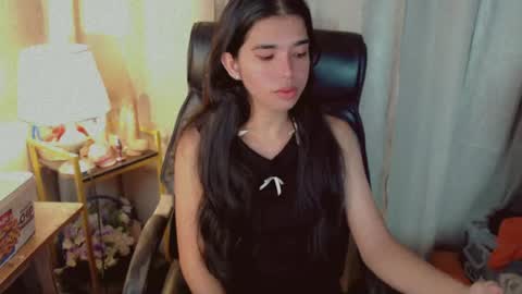 Snapshot of beautifultrixie chatting on 17, 7, 2026 TRIXIE online show from 17, 7, 2026
