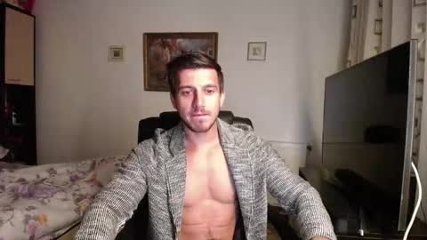 Snapshot of beauty_hard_beast chatting on 16, 9, 2025 Mia and Jake online show from 16, 9, 2025