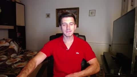 Snapshot of beauty_hard_beast chatting on 8, 10, 2025 Mia and Jake online show from 8, 10, 2025