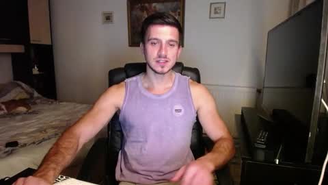 Snapshot of beauty_hard_beast chatting on 15, 10, 2025 Mia and Jake online show from 15, 10, 2025