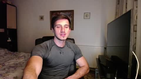 Snapshot of beauty_hard_beast chatting on 11, 11, 2025 Mia and Jake online show from 11, 11, 2025